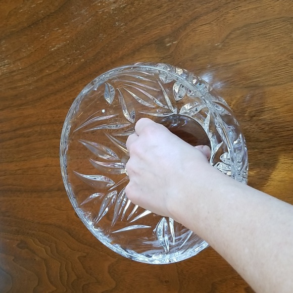 LEADED CRYSTAL Vintsge Fruit Bowl - Picture 4 of 6